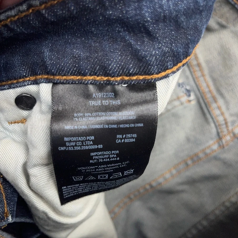 Volcom Vorta Straight Leg Jeans Mens 31 Denim Cotton Stretch Slim Fit Dark Wash